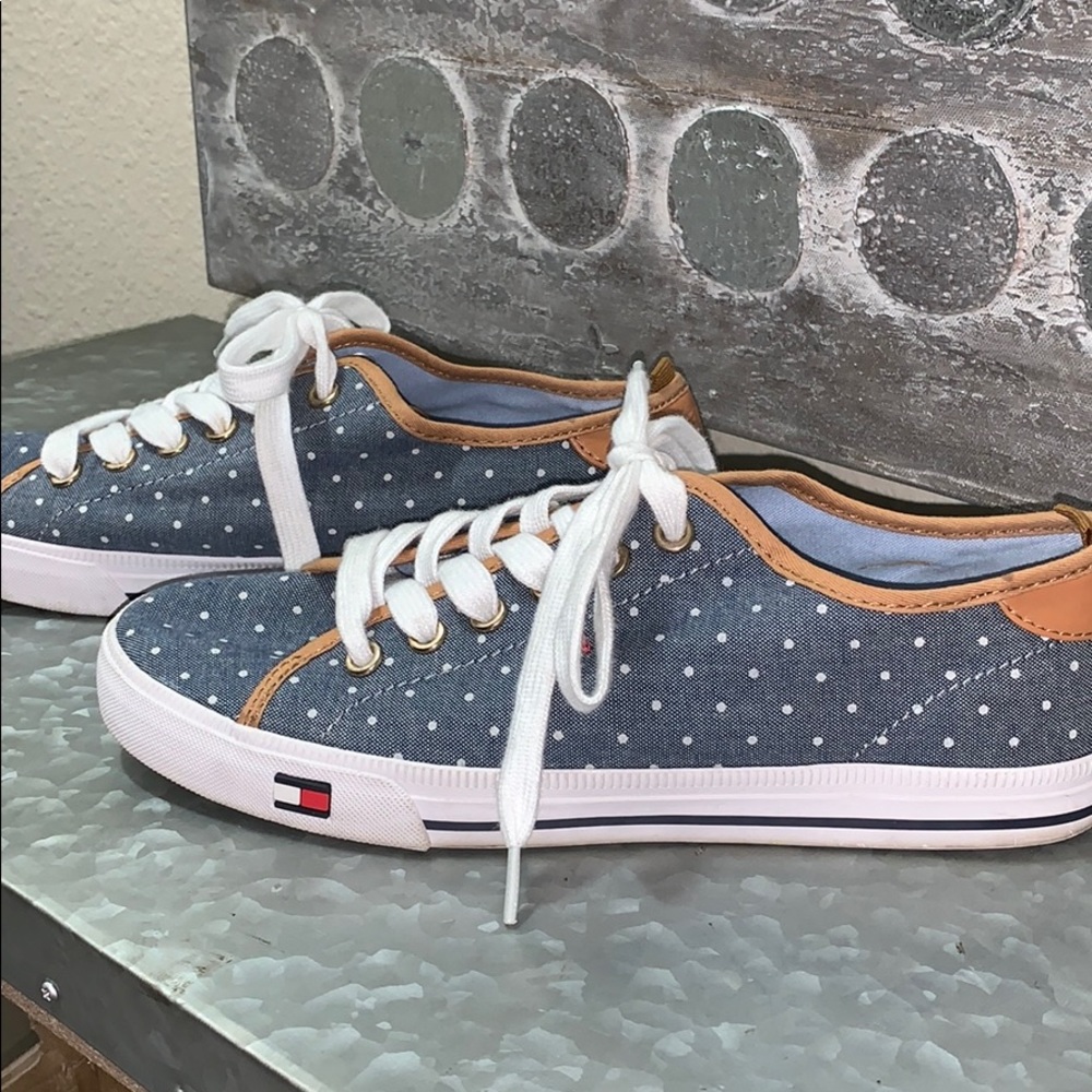 Shoes - Picture 2 of 6